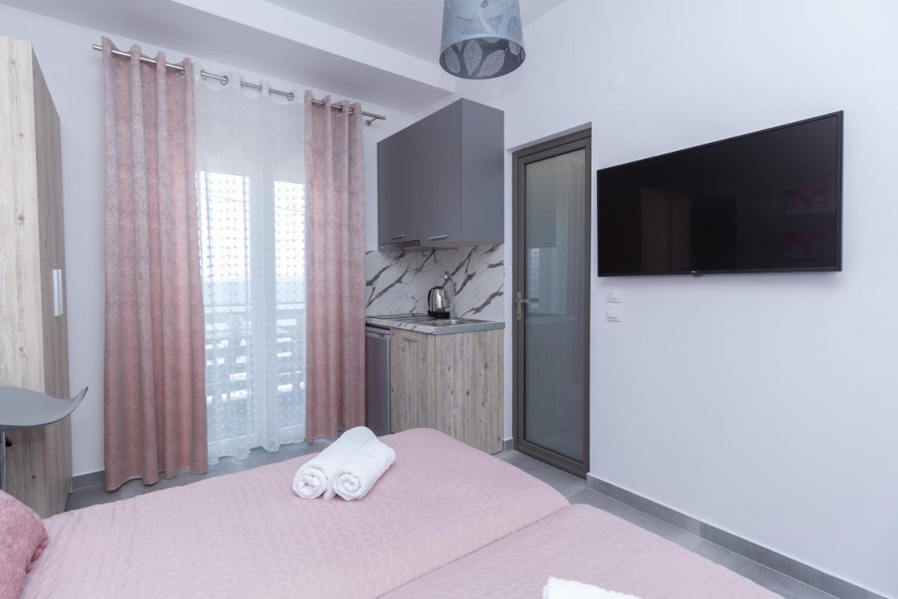 Apartamento Golden Seaside 1 Nea Roda Exterior foto